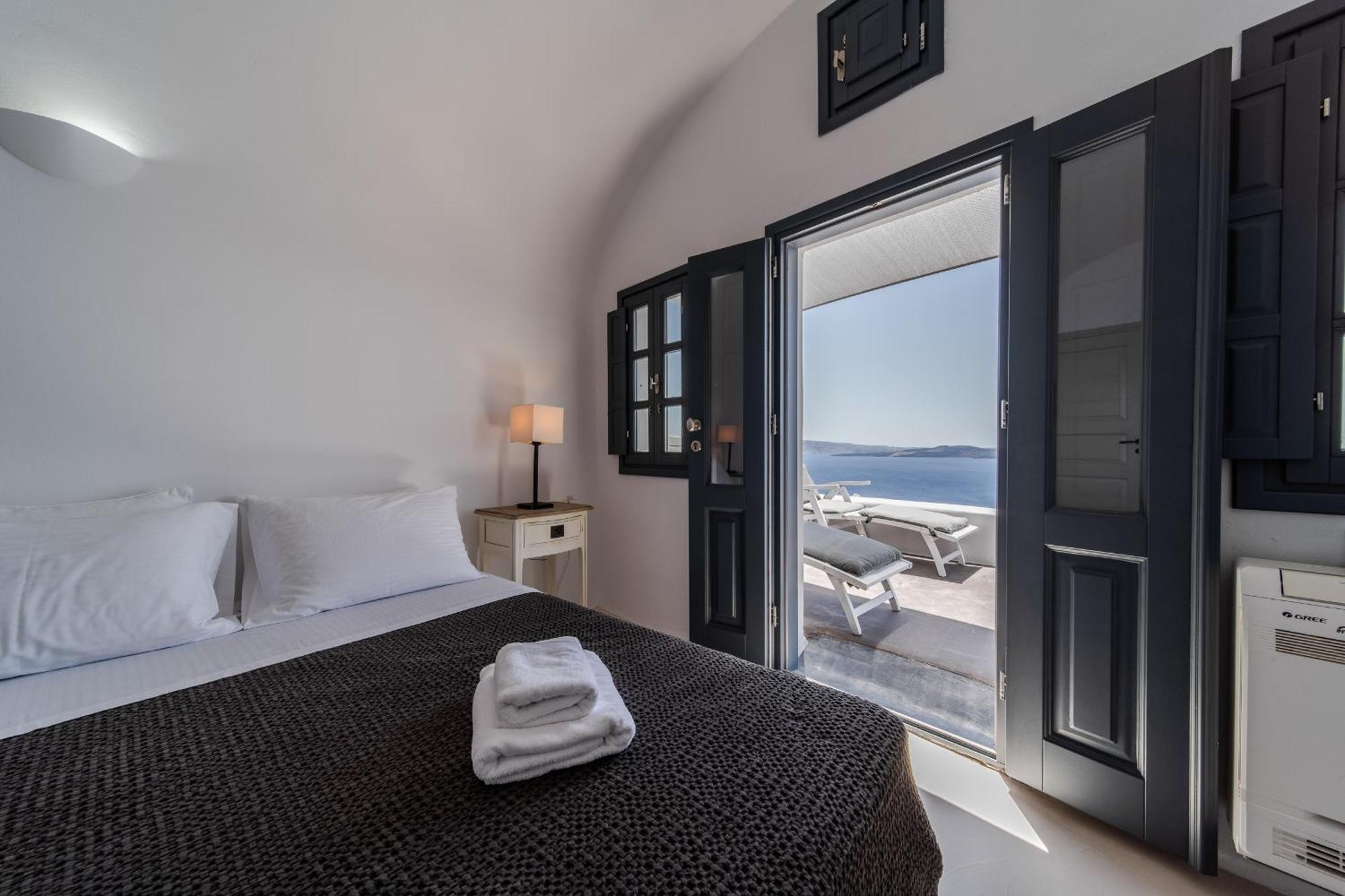 Nostos Apartments Oia  Exterior photo